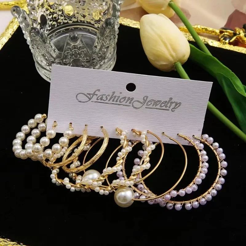 Pearl & Gold Round Earring Set