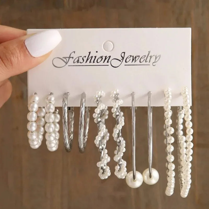 Pearl & Gold Round Earring Set