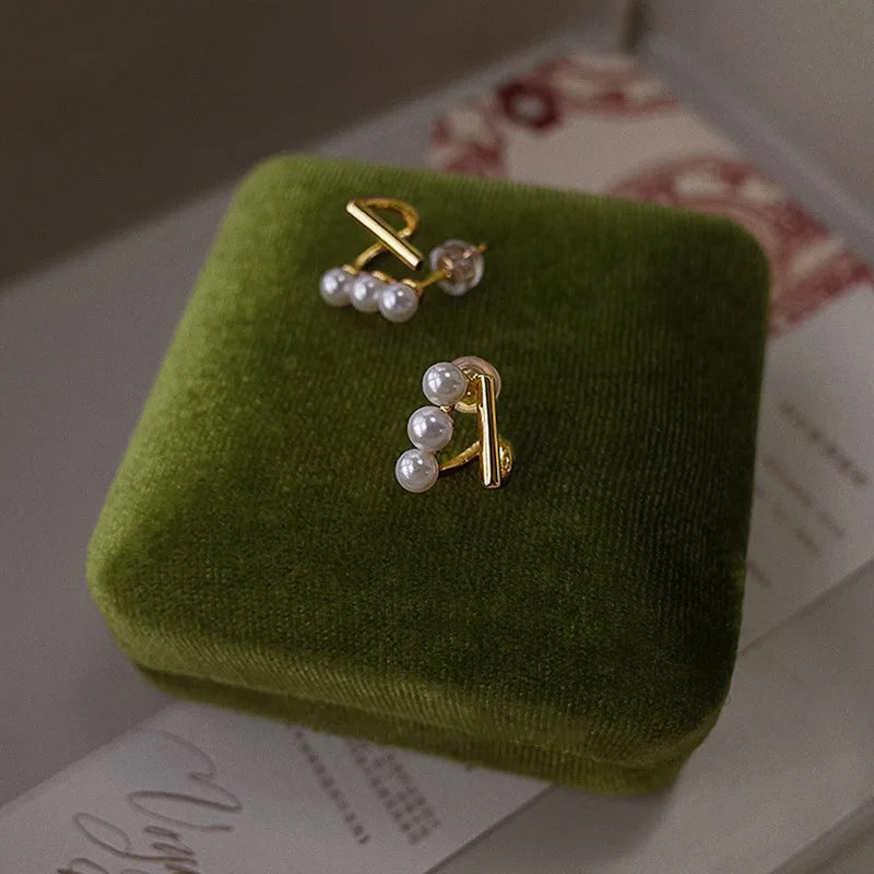 S925 Sterling Silver Pearl Stud Earrings